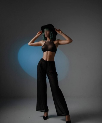 У меня есть все необходимое, чтобы сделать твои самые темные фантазии яркими реальностью. 💋
Я опытная и нежная путана, и мои услуги предоставляются с любовью и страстью. Я гарантирую полное удовлетворение твоих желаний и фантазий. Открой для себя оазис наслаждения и безудержного веселья со мной. 🌴
Живу в Москве и могу предложить тебе широкий выбор развлечений и эксклюзивных услуг. Будь то приятный день в SPA-салоне или страстная ночь в специально оборудованной комнате наслаждения, я готова сделать каждое наше свидание незабываемым. 🎉
У меня множество положительных отзывов от благодарных клиентов, которые наслаждались моей компанией. Ты можешь быть следующим, кто испытает мою нежность и страсть. Имей в виду, что я всегда держу в тайне все наши встречи. 🤫
Посмотри мои фото, чтобы увидеть мою прекрасную внешность, и не стесняйся связаться со мной. Я гарантирую, что мое обслуживание будет превосходным и ты будешь хотеть вернуться ко мне снова и снова. 💌 7359, 25 лет